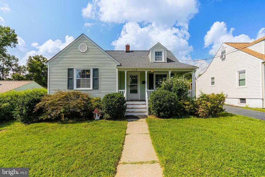 114 FORREST AVENUE