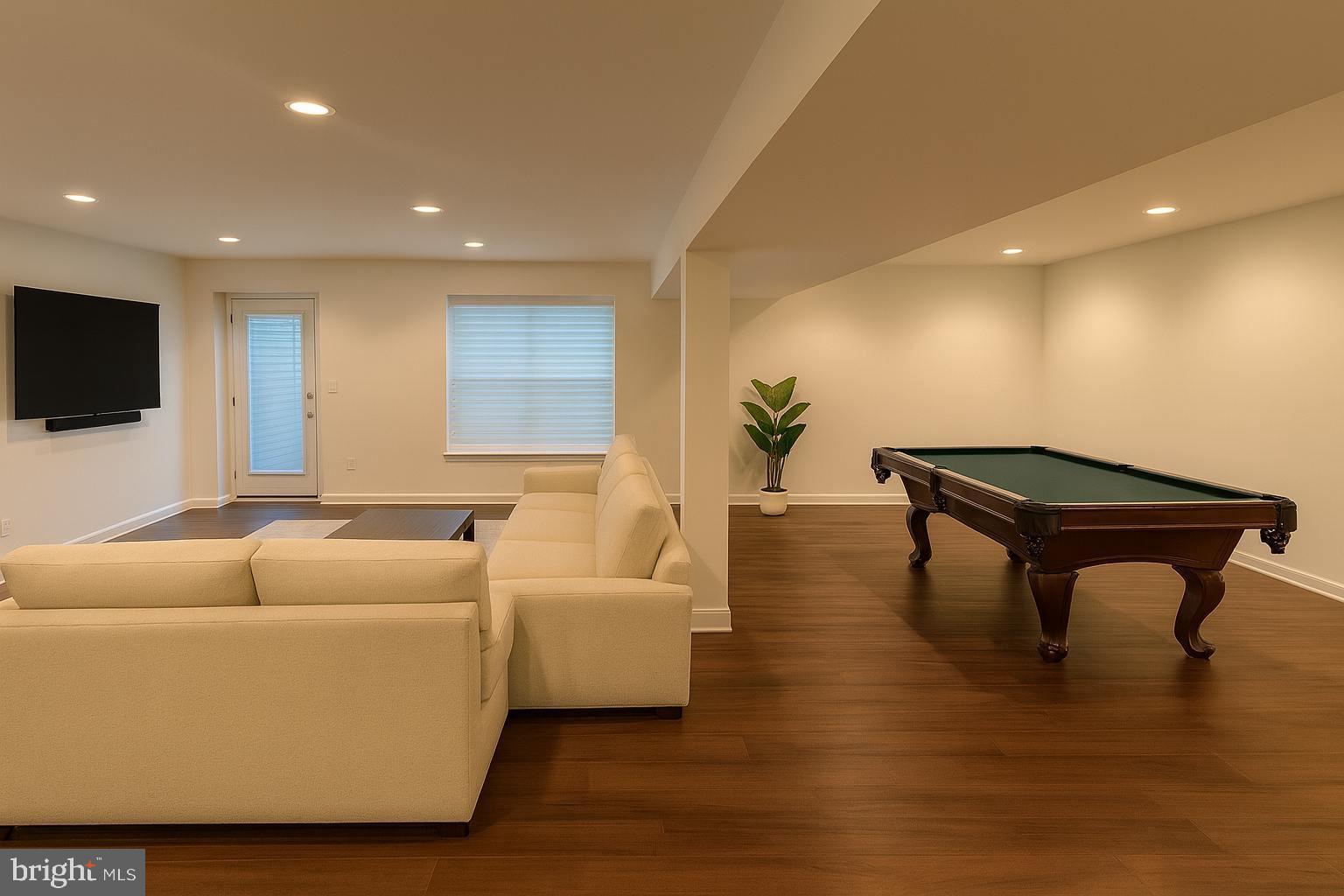 1713 IDLEWILD BOULEVARD