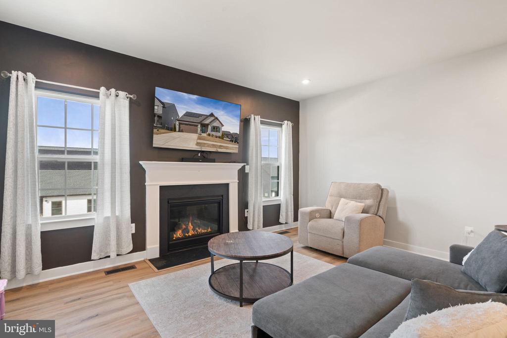 1601 RAMPART DRIVE