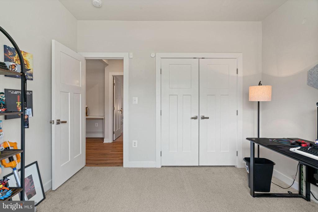 1601 RAMPART DRIVE