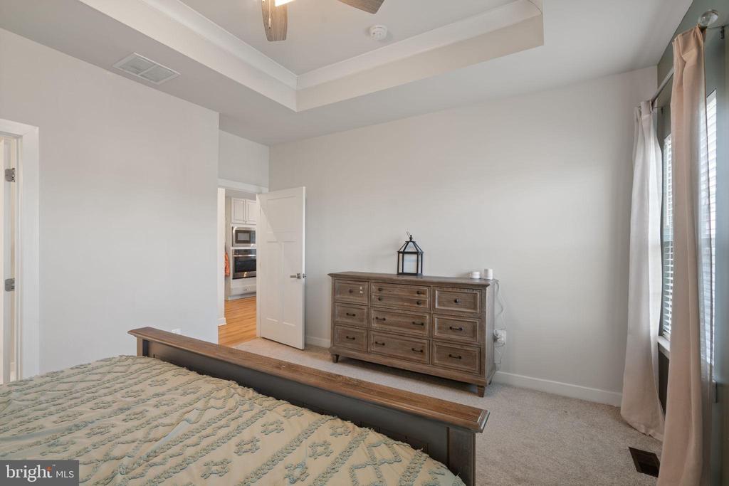 1601 RAMPART DRIVE
