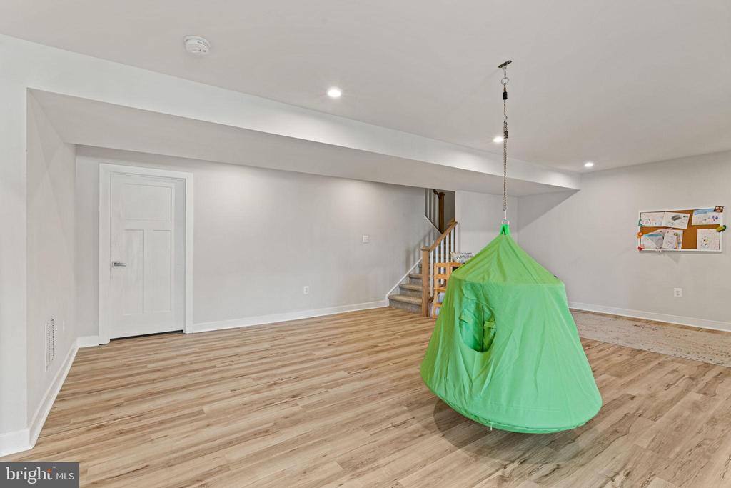 1601 RAMPART DRIVE