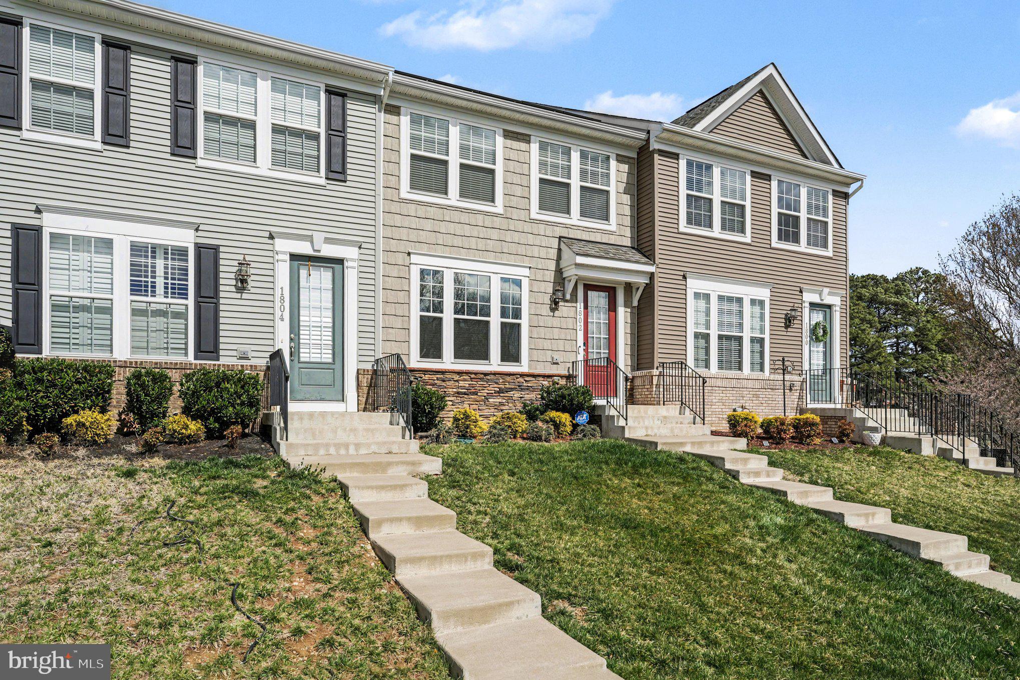 1802 BRISCOE LANE
