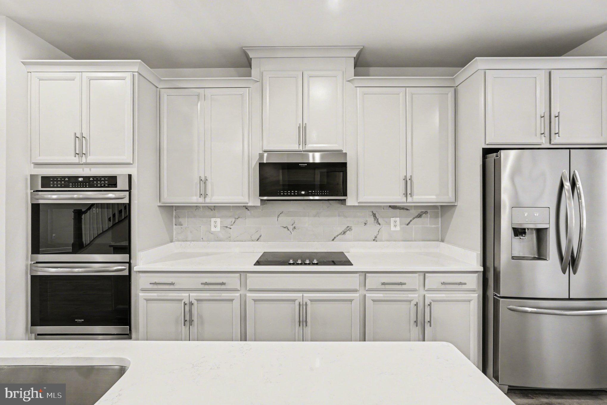 1802 BRISCOE LANE