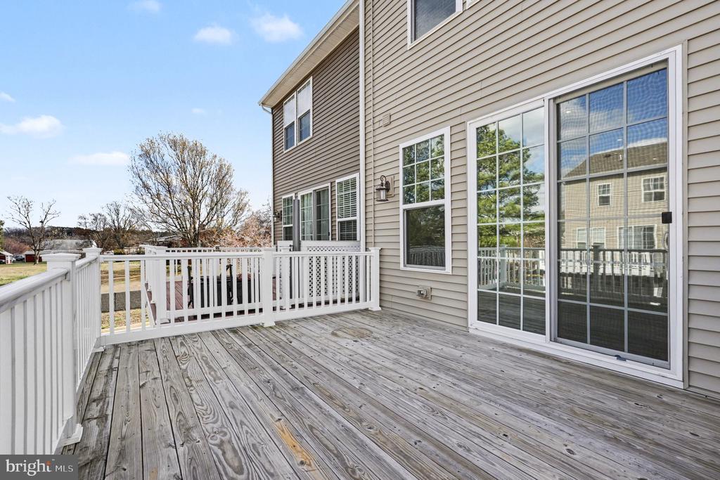 1802 BRISCOE LANE