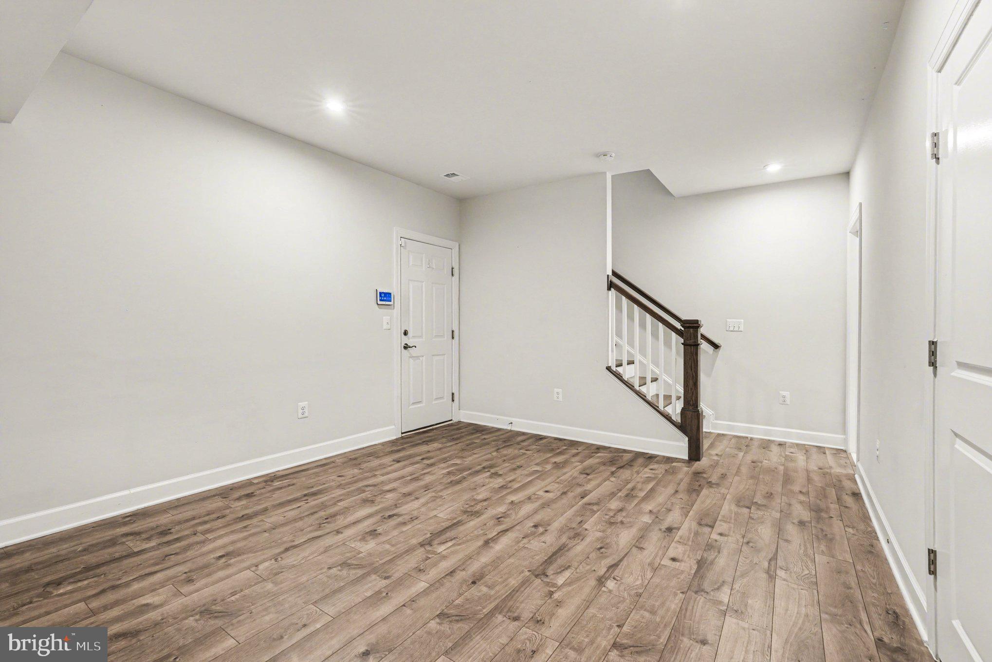 1802 BRISCOE LANE