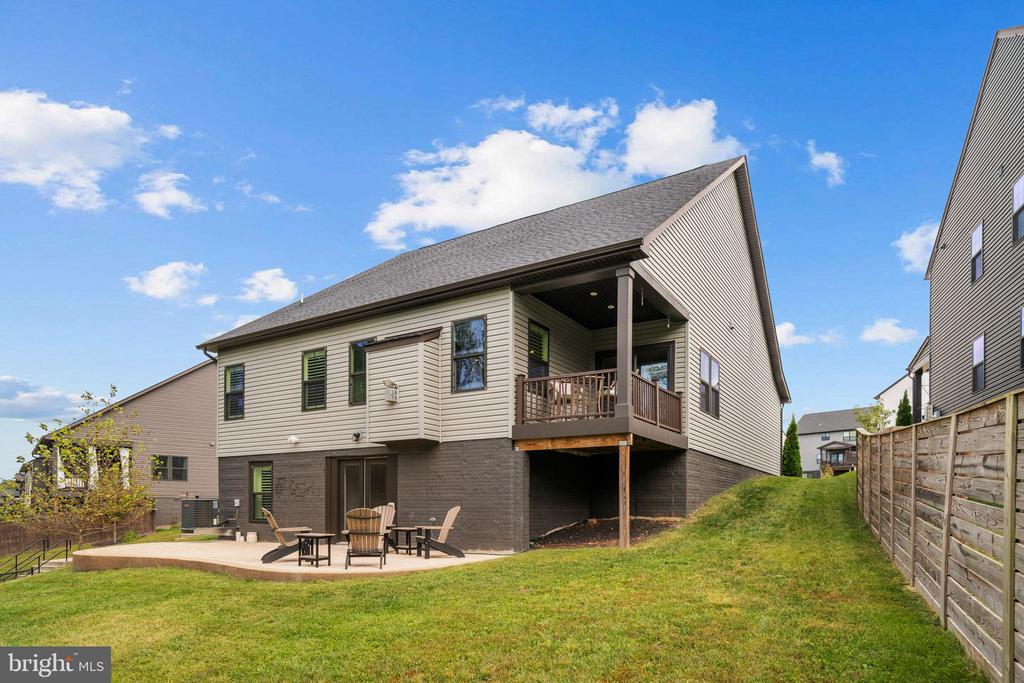 1218 CITY VIEW LANE