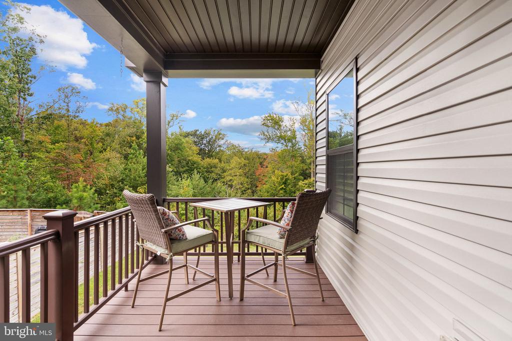 1218 CITY VIEW LANE