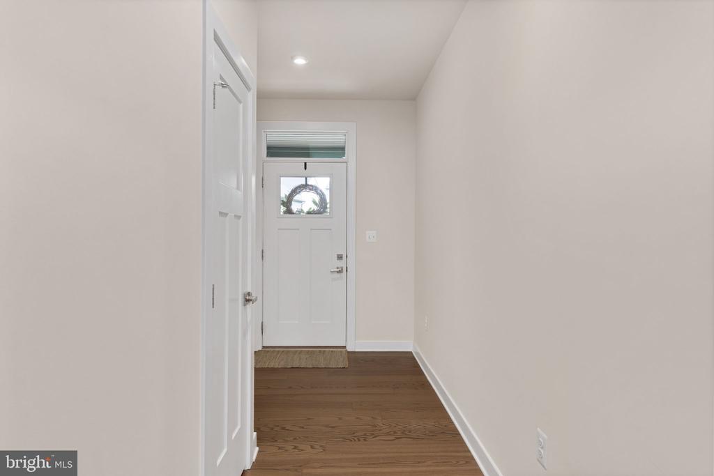 1218 CITY VIEW LANE