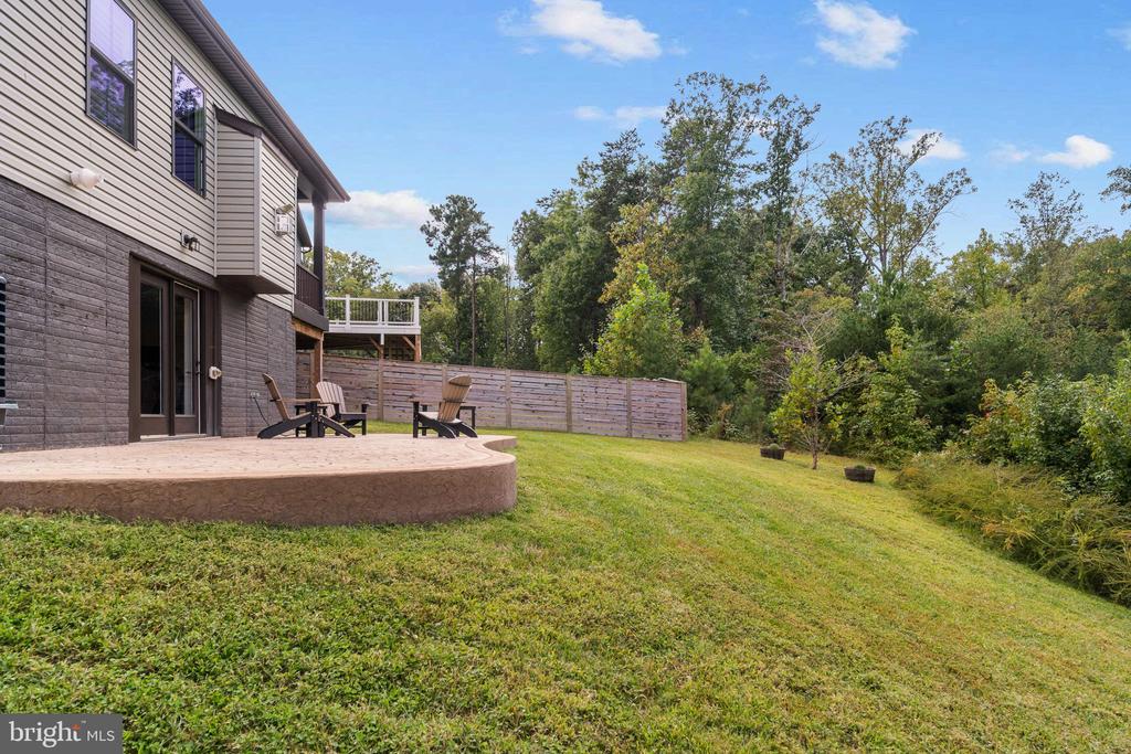 1218 CITY VIEW LANE