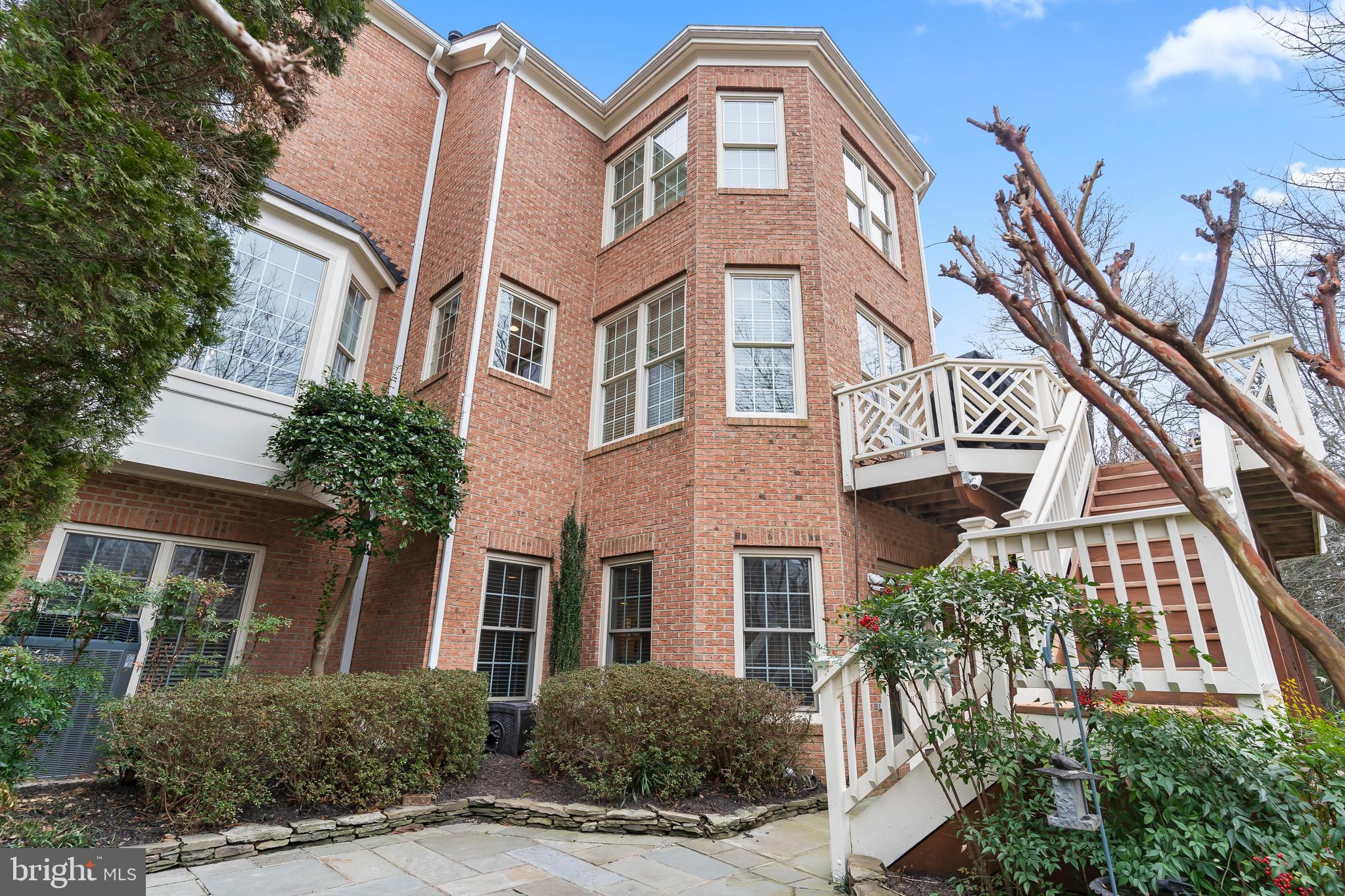 3828 FARR OAK CIRCLE