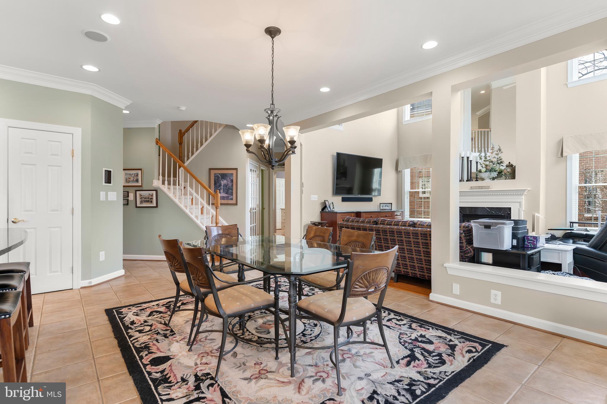 3828 FARR OAK CIRCLE