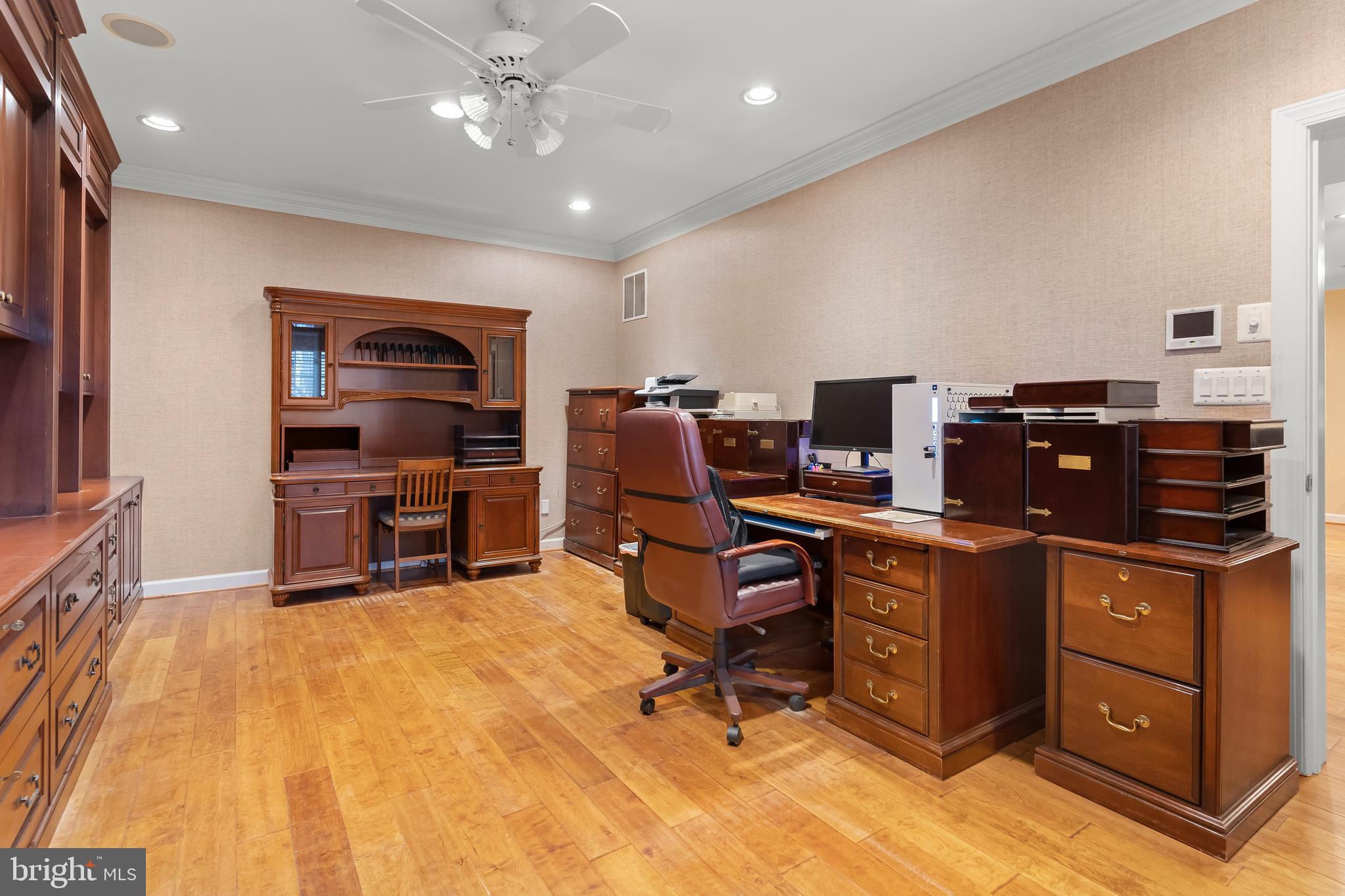 3828 FARR OAK CIRCLE