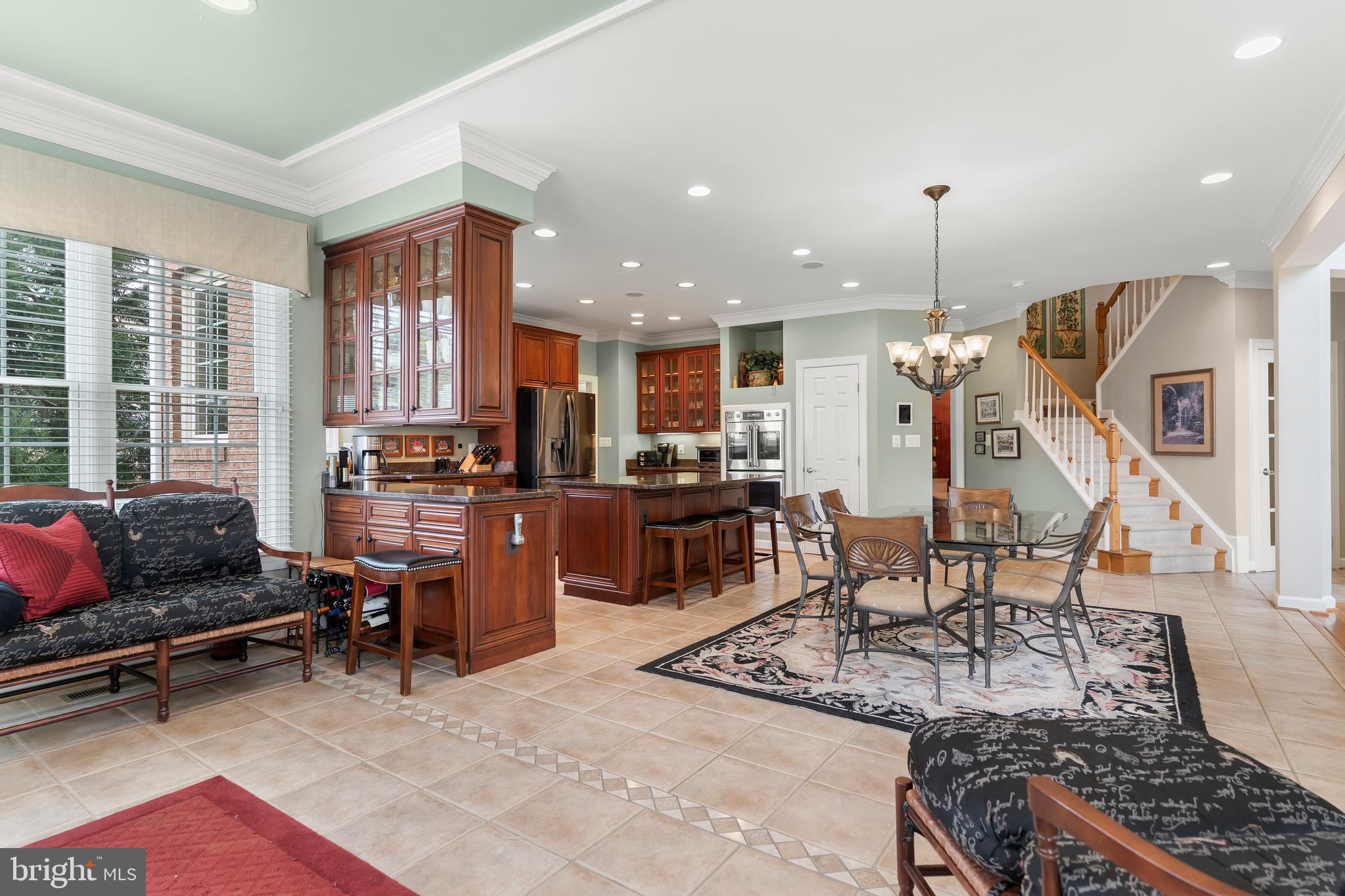 3828 FARR OAK CIRCLE