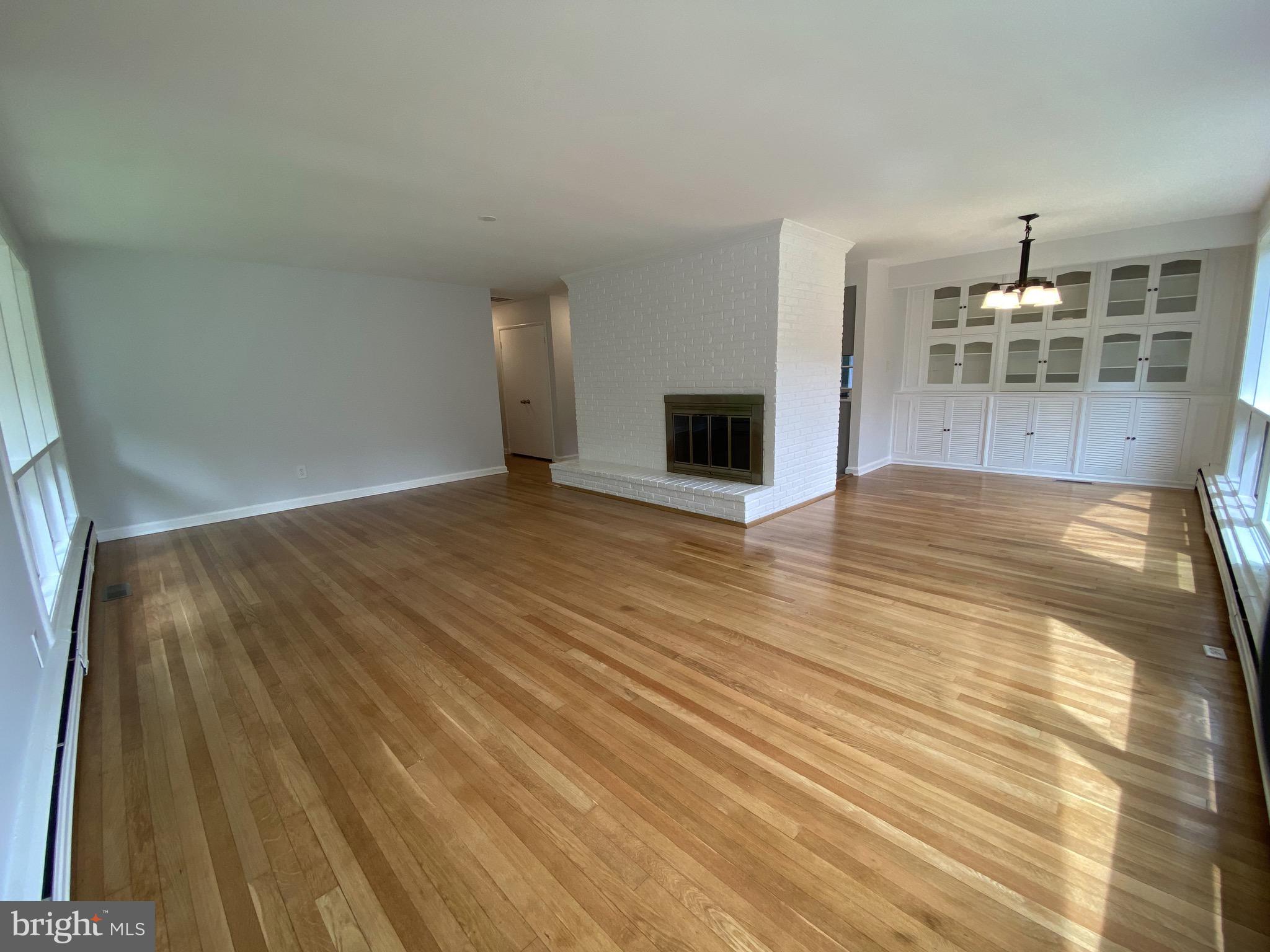 3423 ANDOVER DRIVE