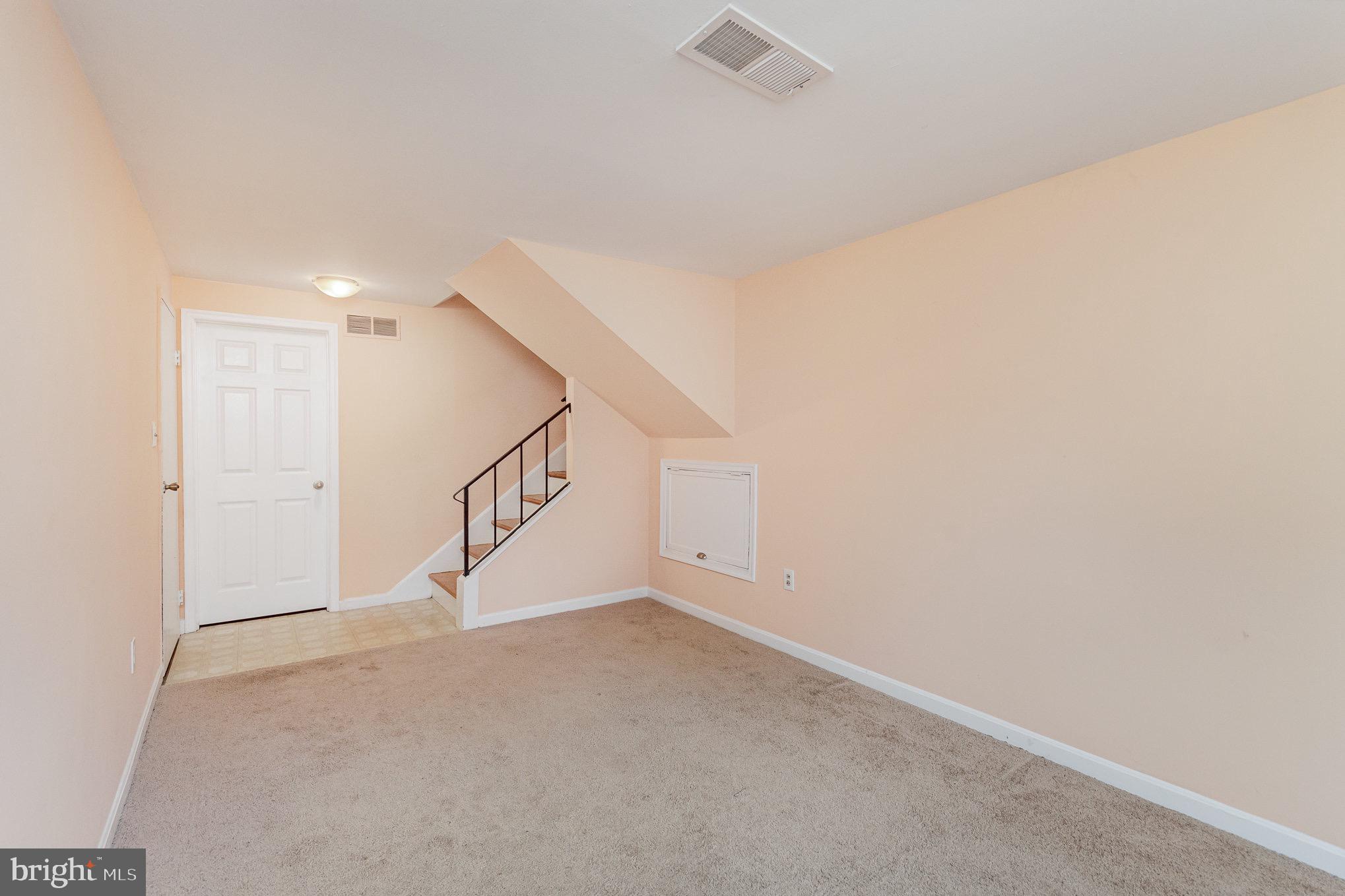 10822 WOODLAND DRIVE