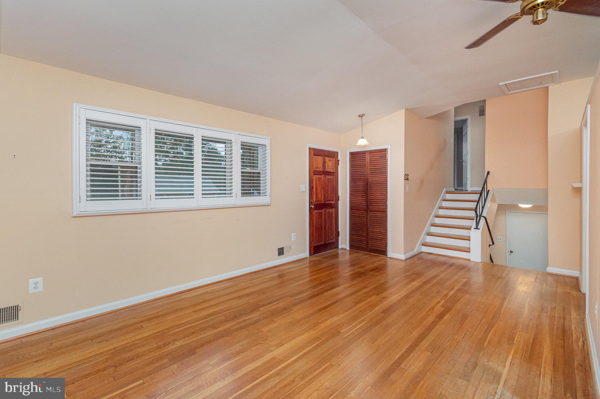 10822 WOODLAND DRIVE