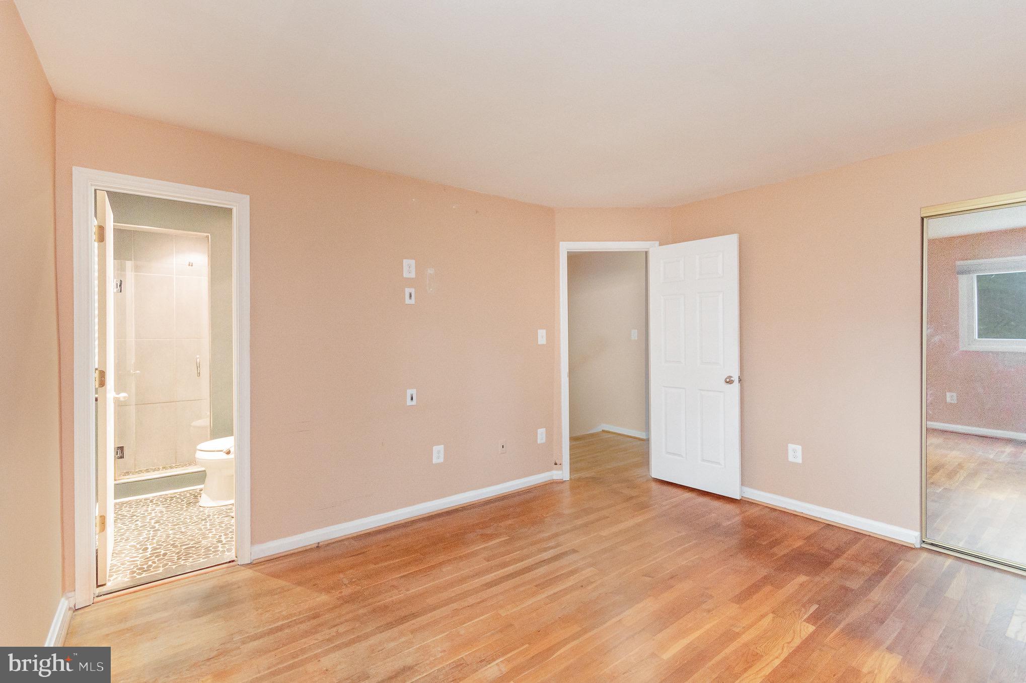 10822 WOODLAND DRIVE