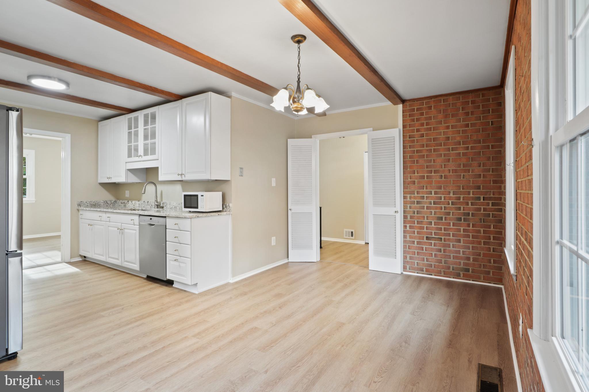 10015 BLUE COAT DRIVE