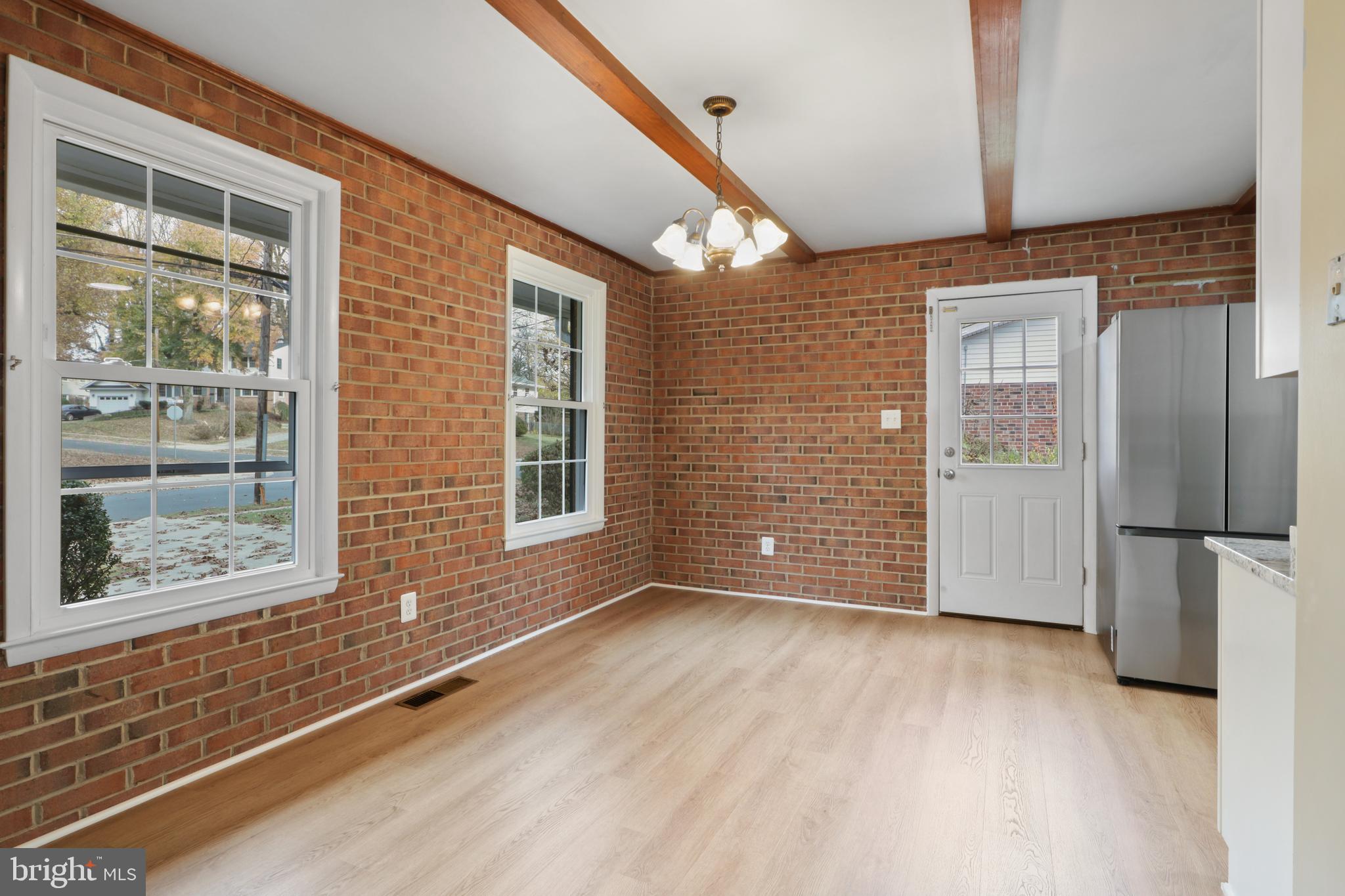 10015 BLUE COAT DRIVE