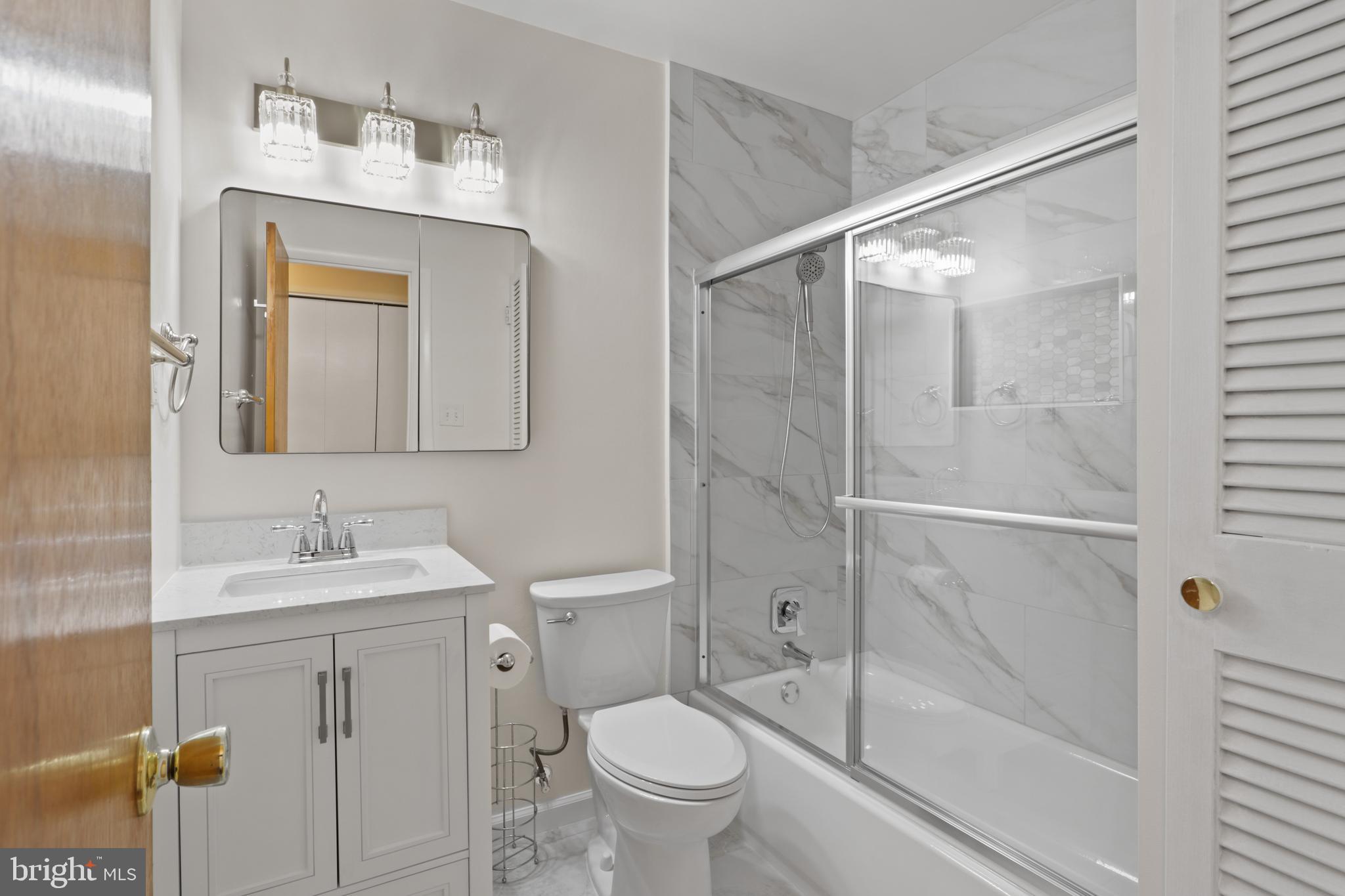 10015 BLUE COAT DRIVE