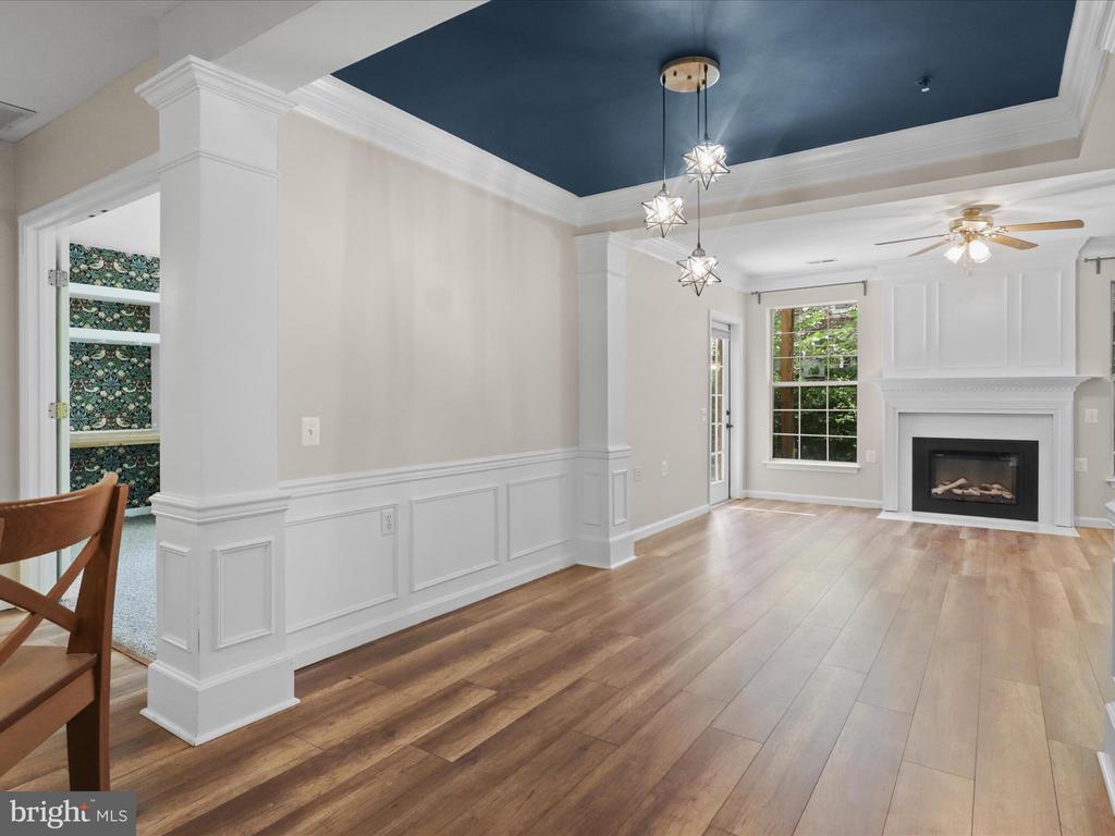 4105 OXFORD LANE 101