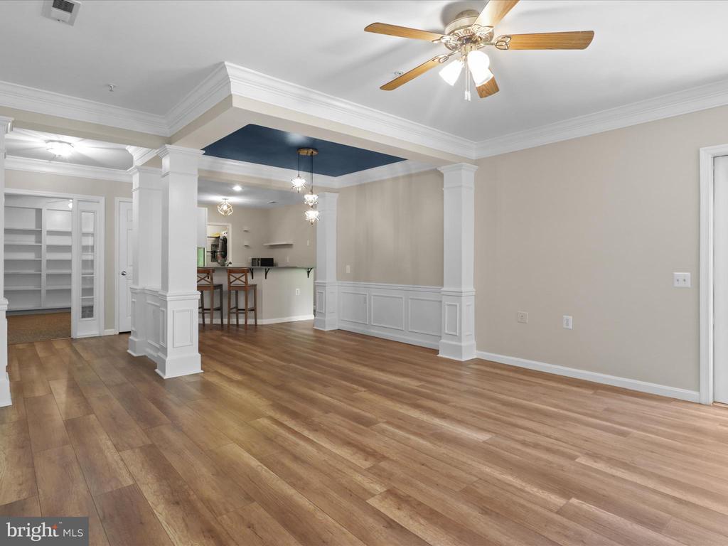 4105 OXFORD LANE 101