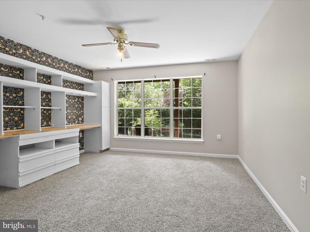 4105 OXFORD LANE 101