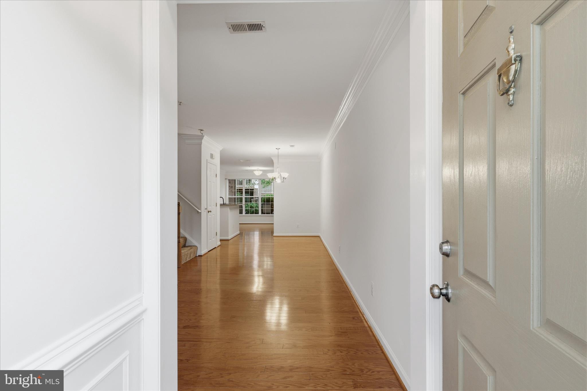 4108 VANDERBILT COURT