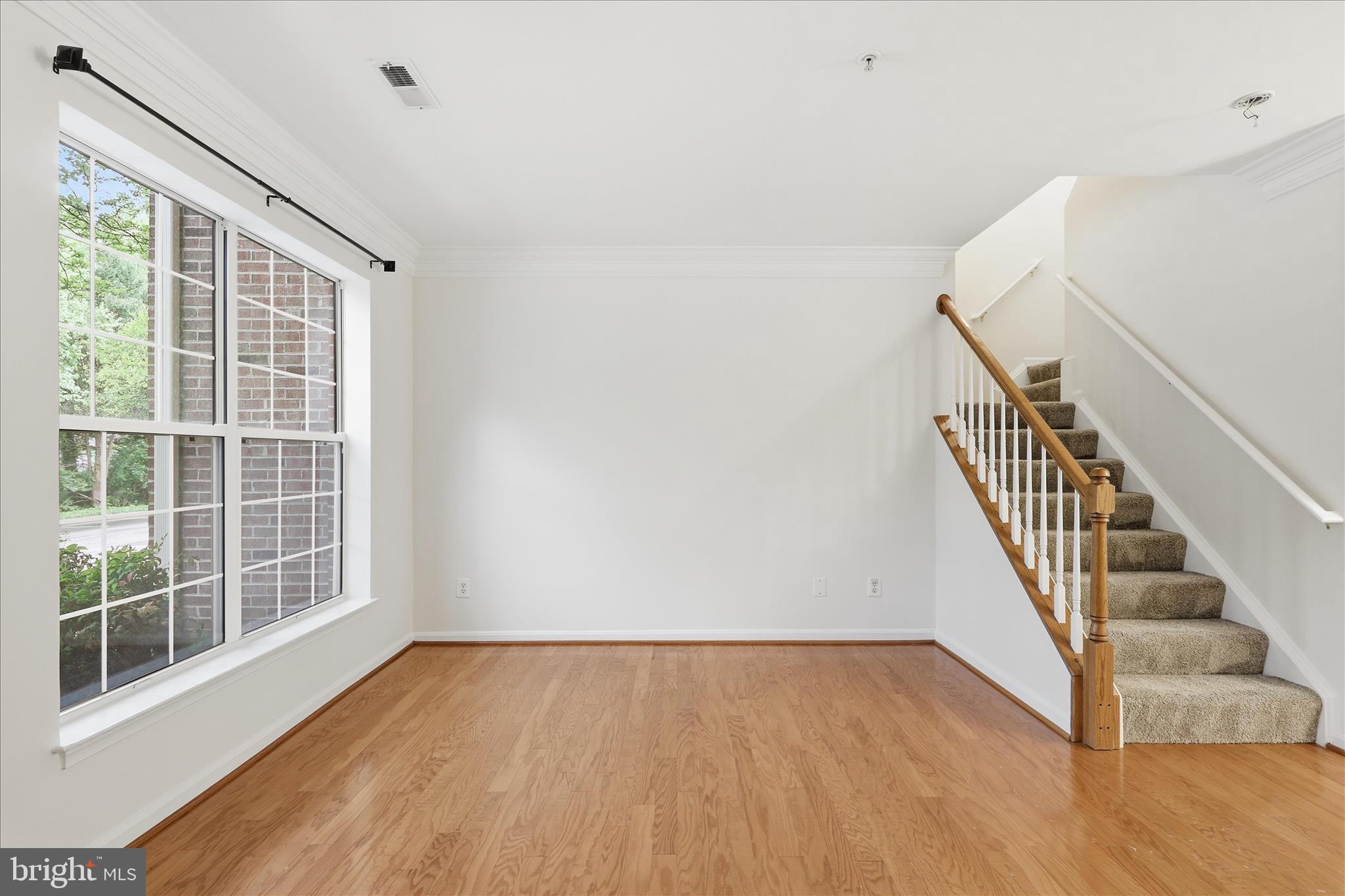 4108 VANDERBILT COURT