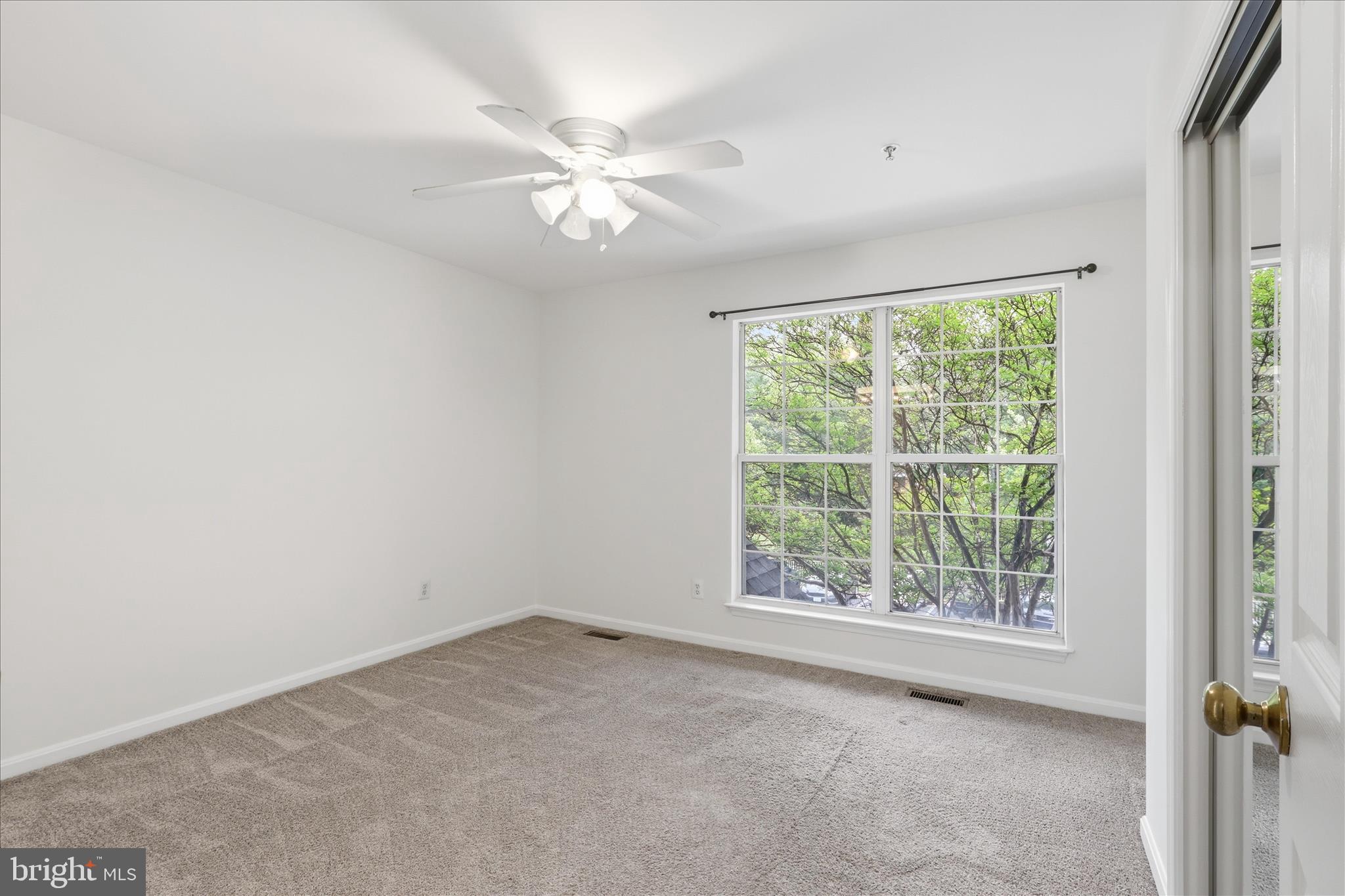4108 VANDERBILT COURT