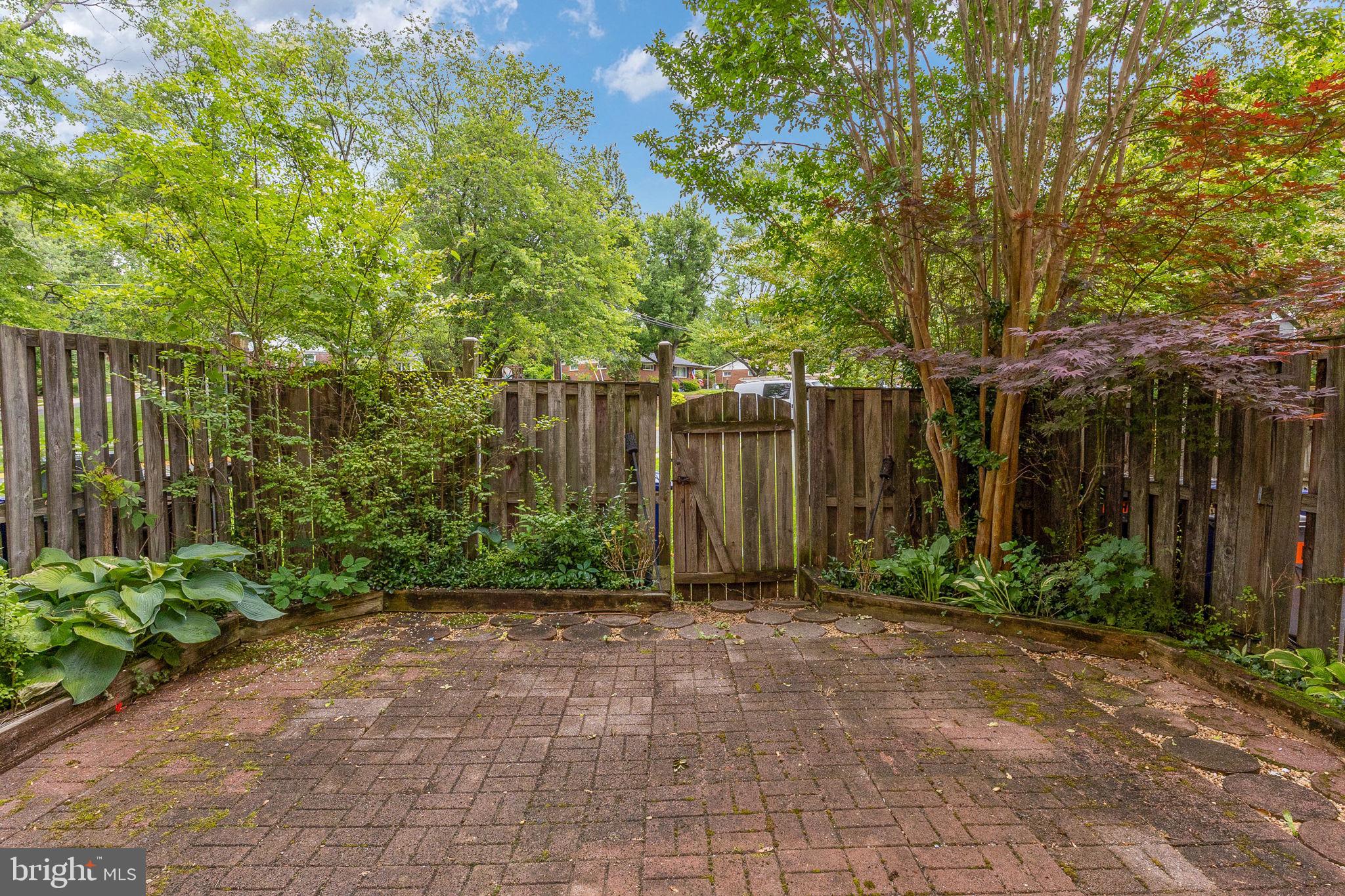 10405 COURTHOUSE DRIVE