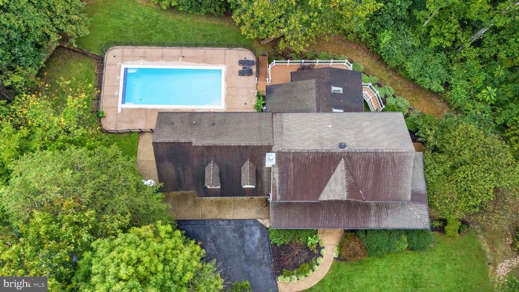 7154 CHESTERFIELD DRIVE