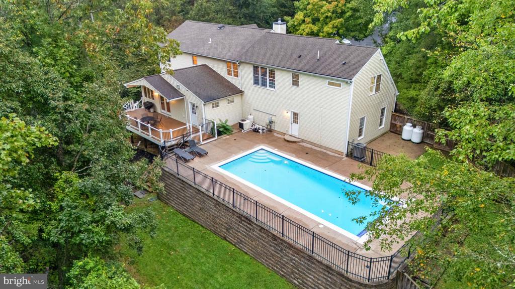 7154 CHESTERFIELD DRIVE
