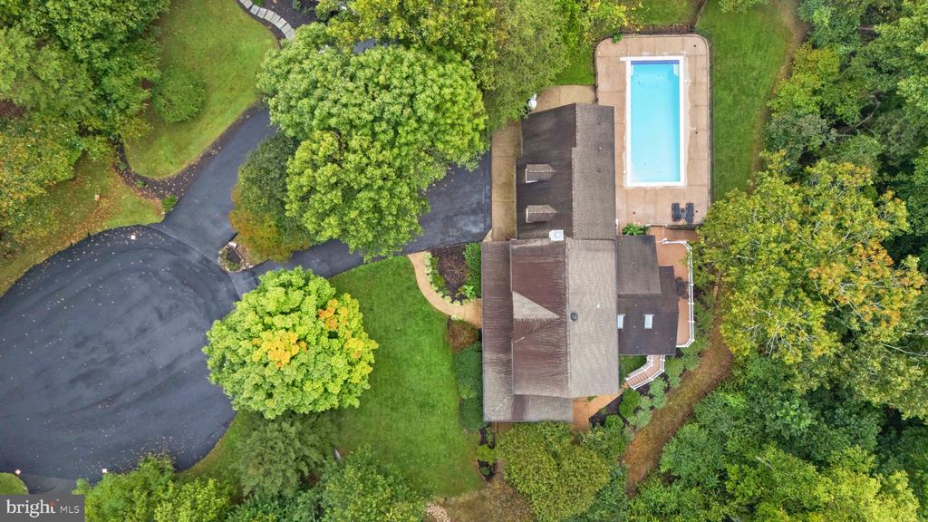7154 CHESTERFIELD DRIVE
