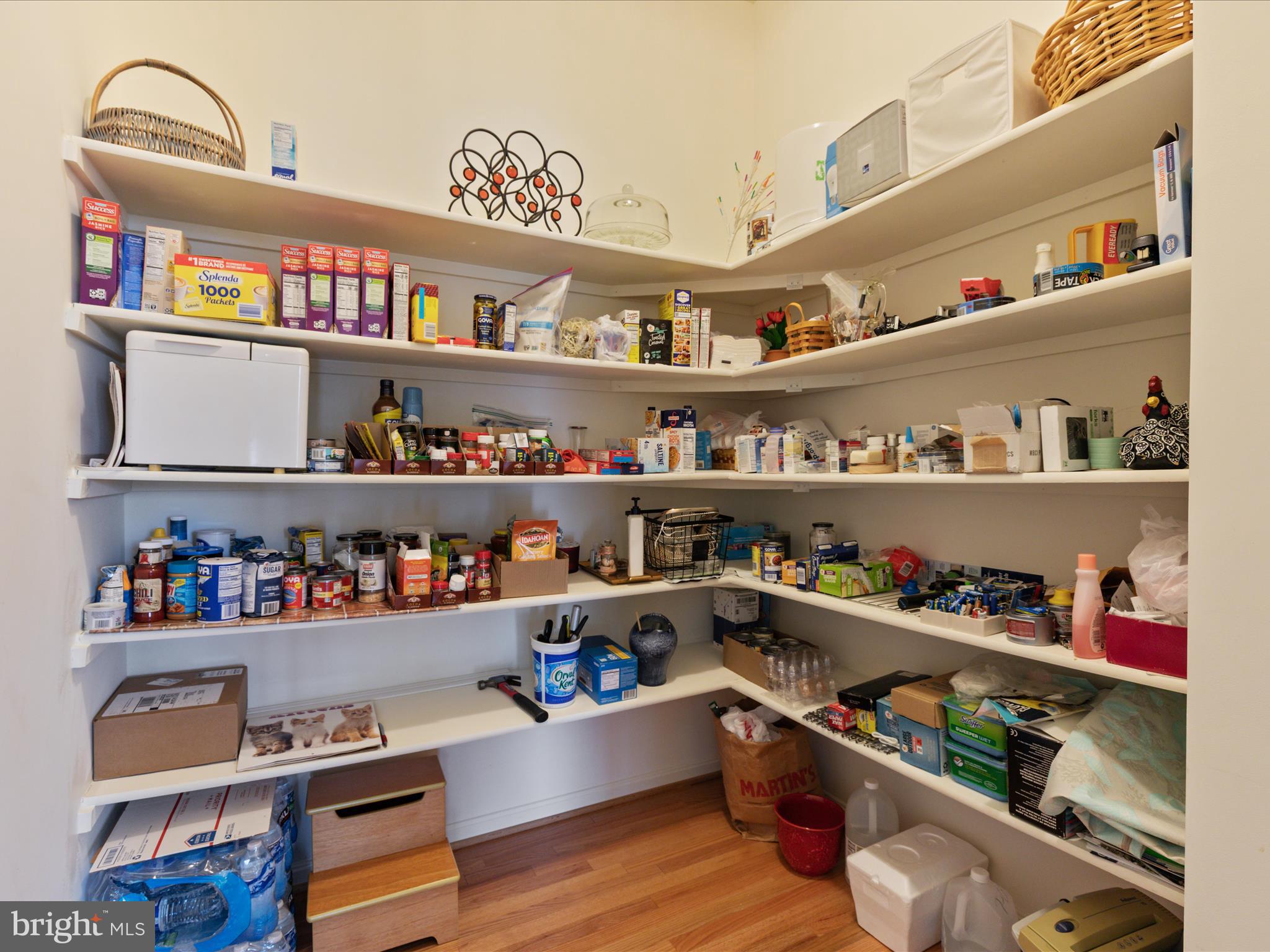 327 LYNNEHAVEN DRIVE