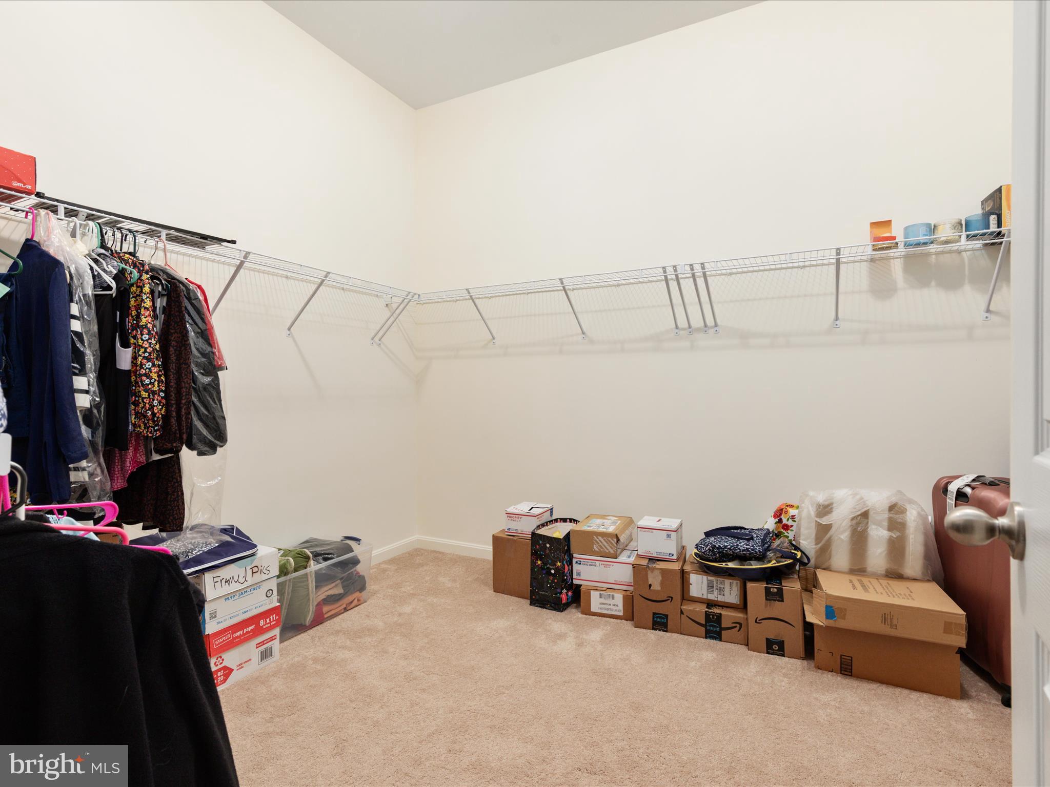 327 LYNNEHAVEN DRIVE