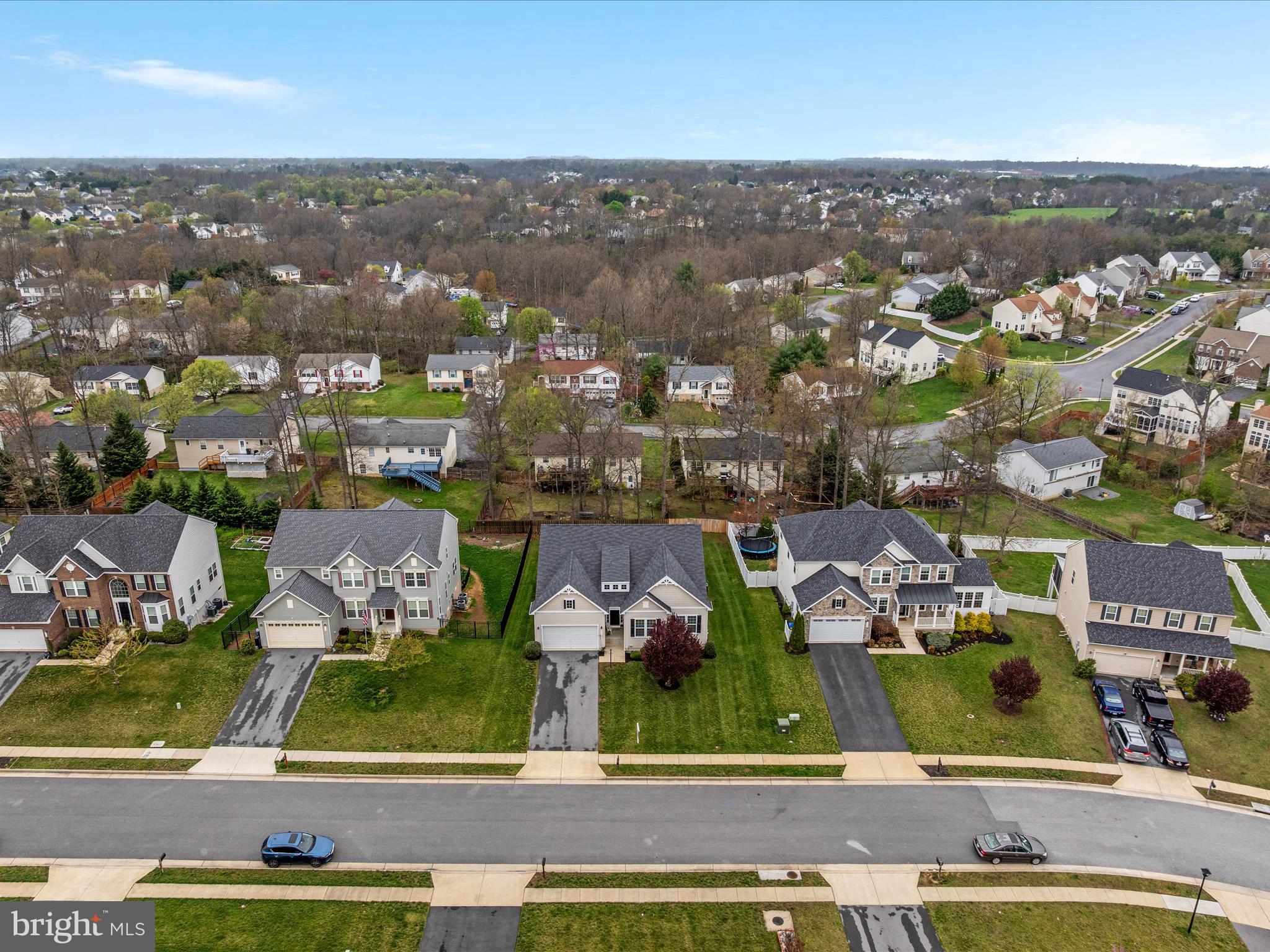 327 LYNNEHAVEN DRIVE