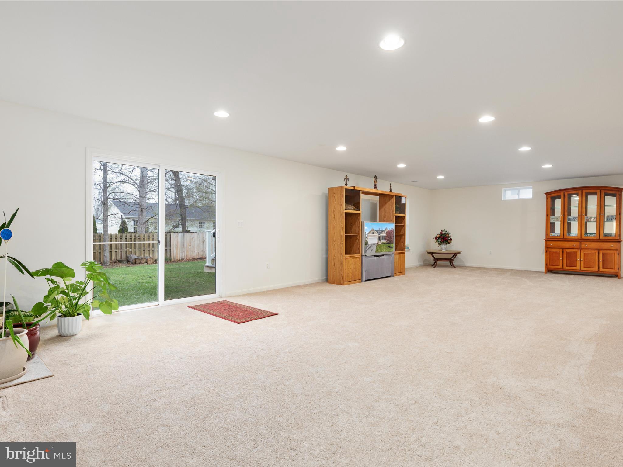 327 LYNNEHAVEN DRIVE