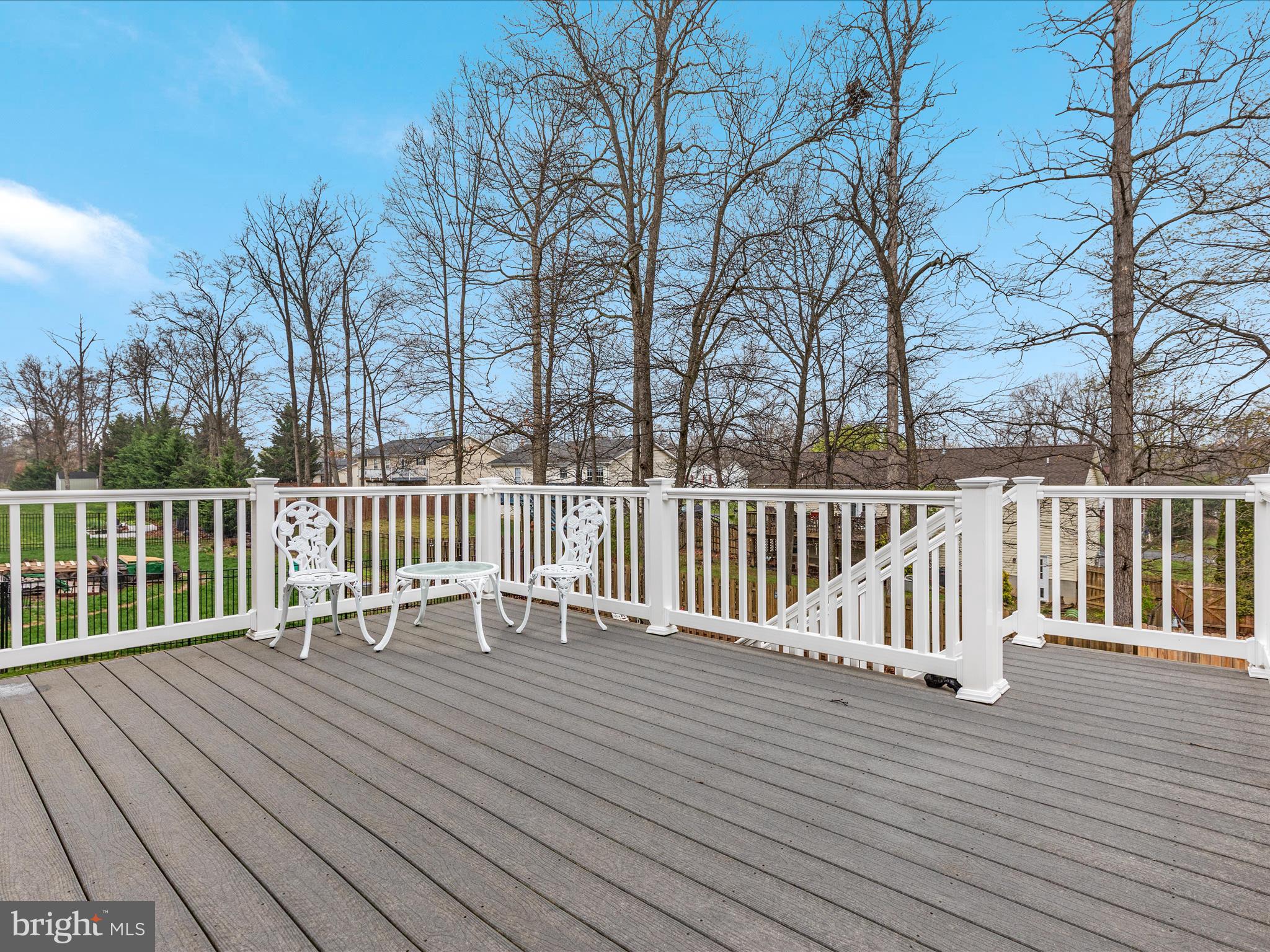 327 LYNNEHAVEN DRIVE