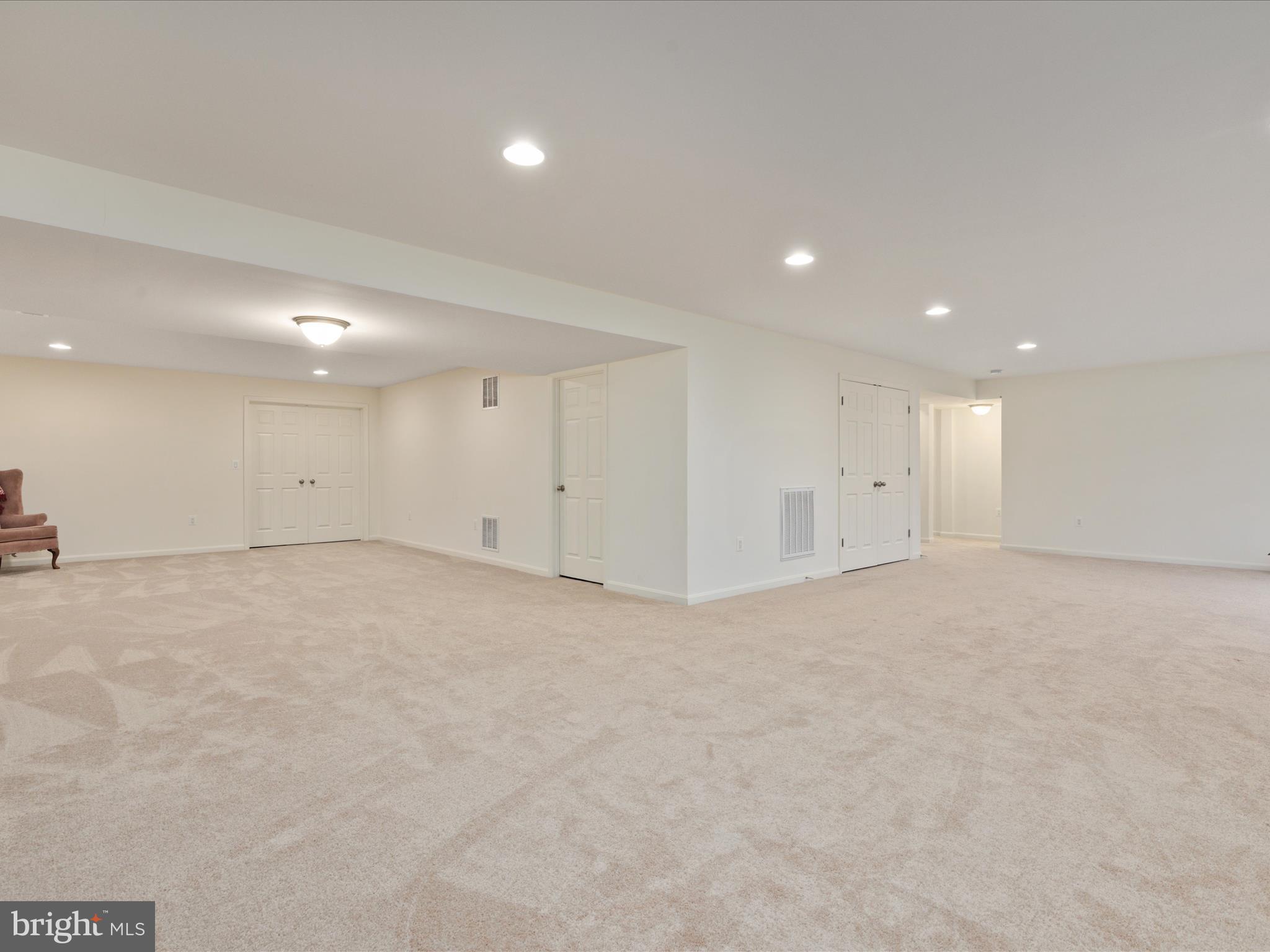 327 LYNNEHAVEN DRIVE