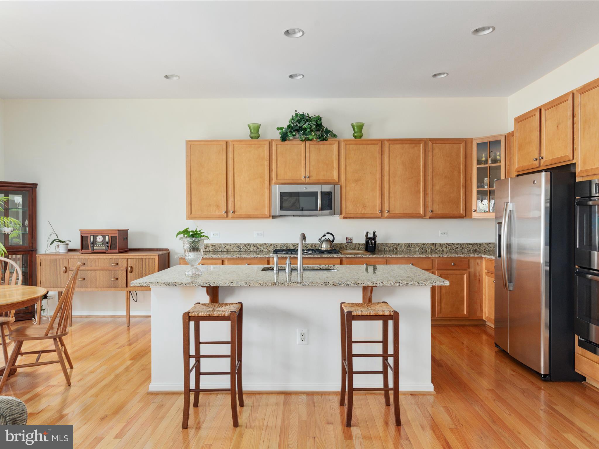 327 LYNNEHAVEN DRIVE