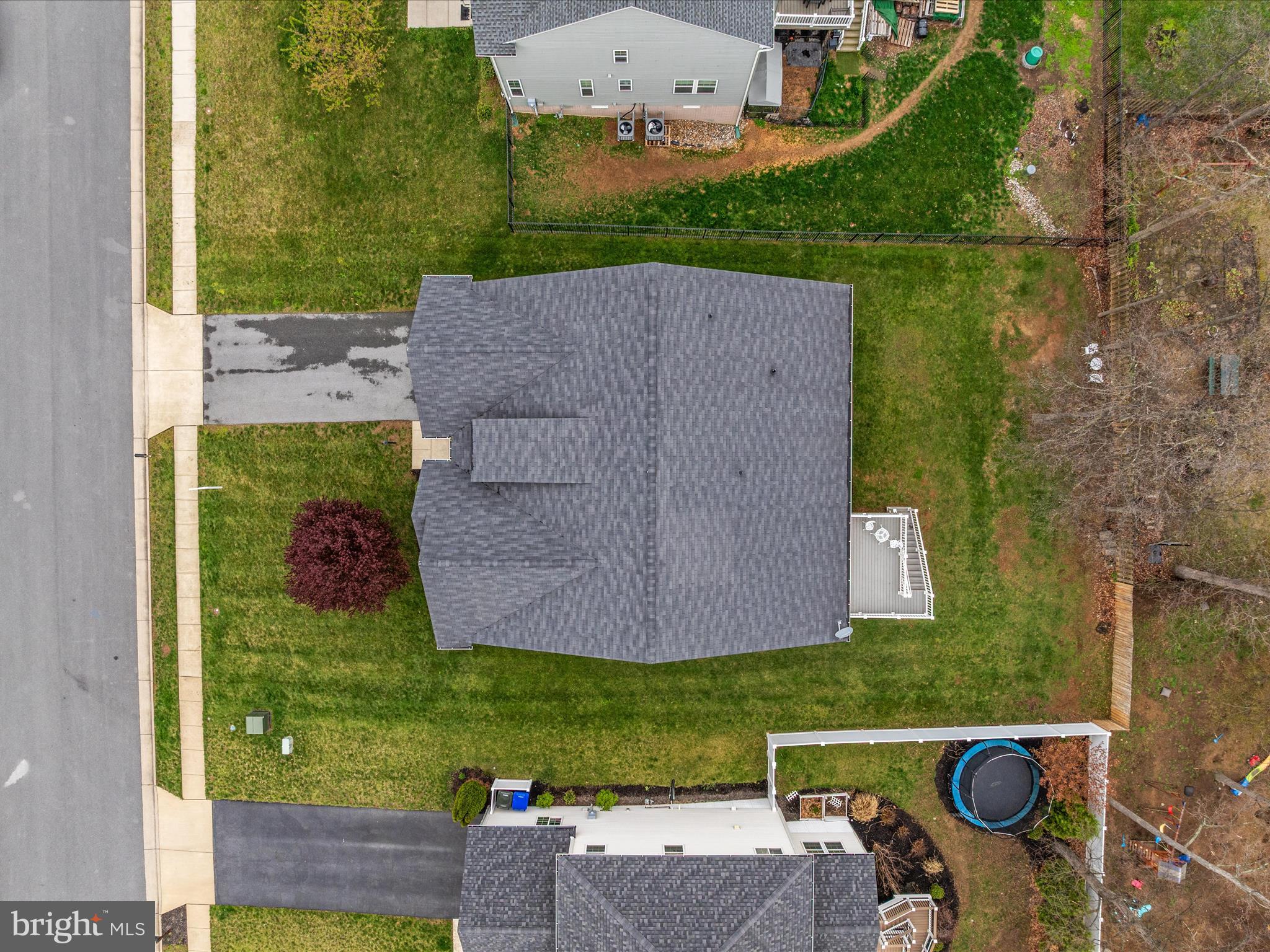 327 LYNNEHAVEN DRIVE