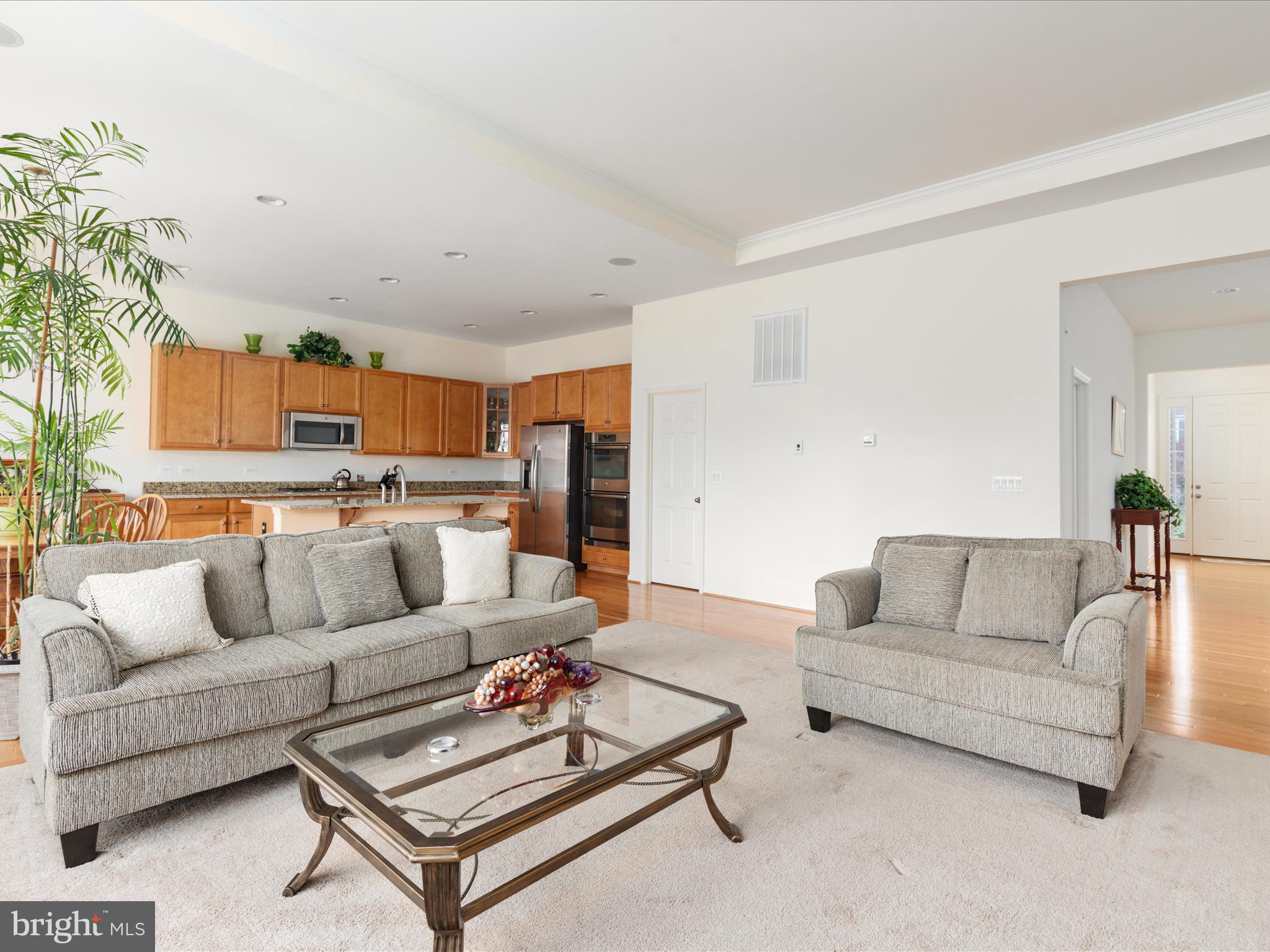 327 LYNNEHAVEN DRIVE