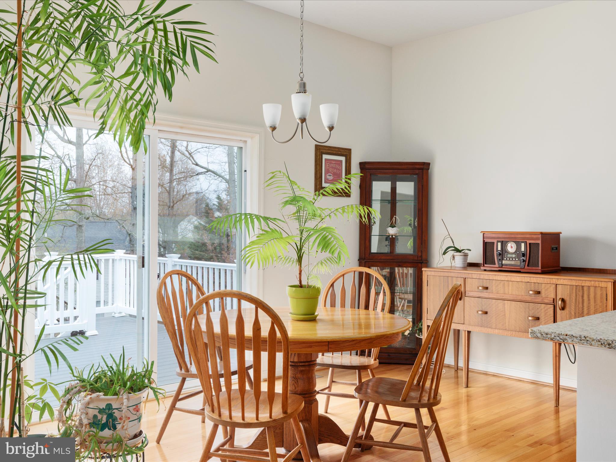 327 LYNNEHAVEN DRIVE