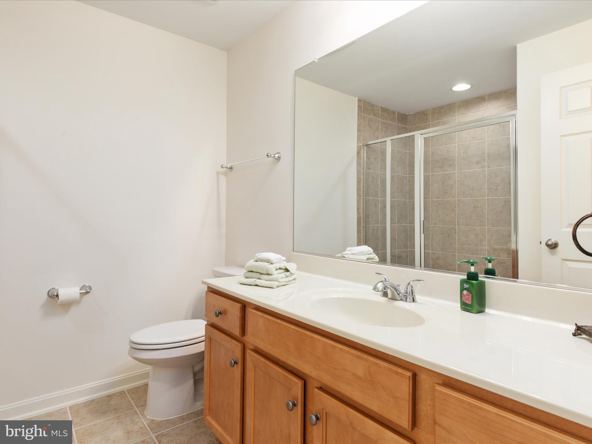 327 LYNNEHAVEN DRIVE