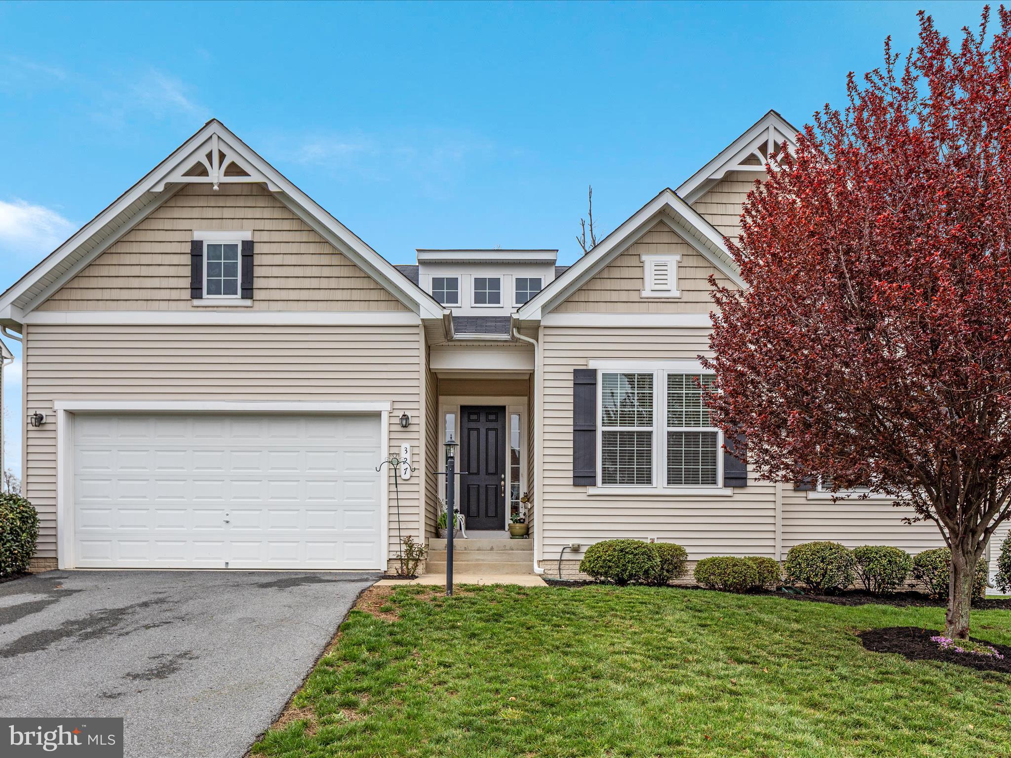 327 LYNNEHAVEN DRIVE