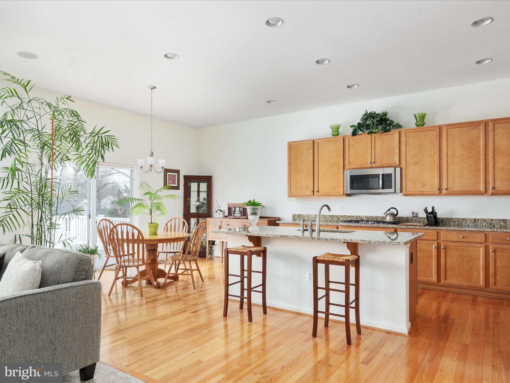 327 LYNNEHAVEN DRIVE