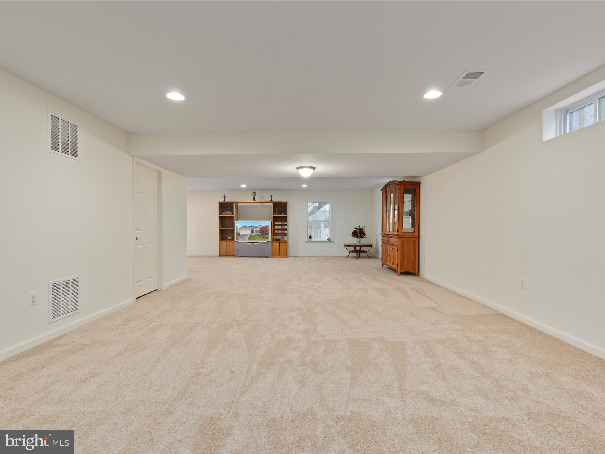 327 LYNNEHAVEN DRIVE