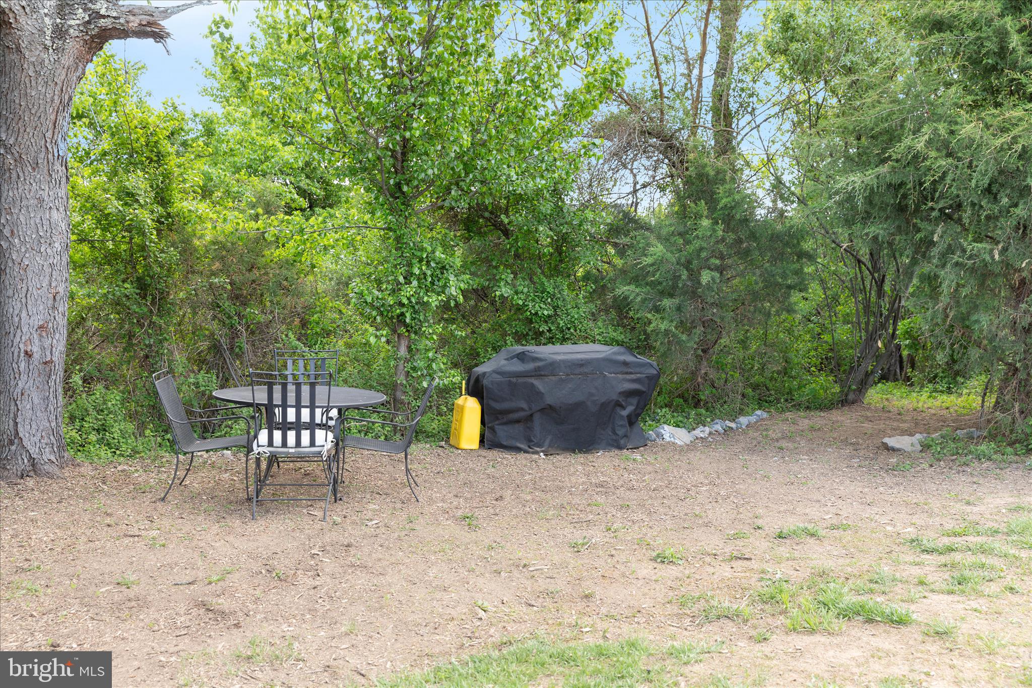 1015 REDBUD